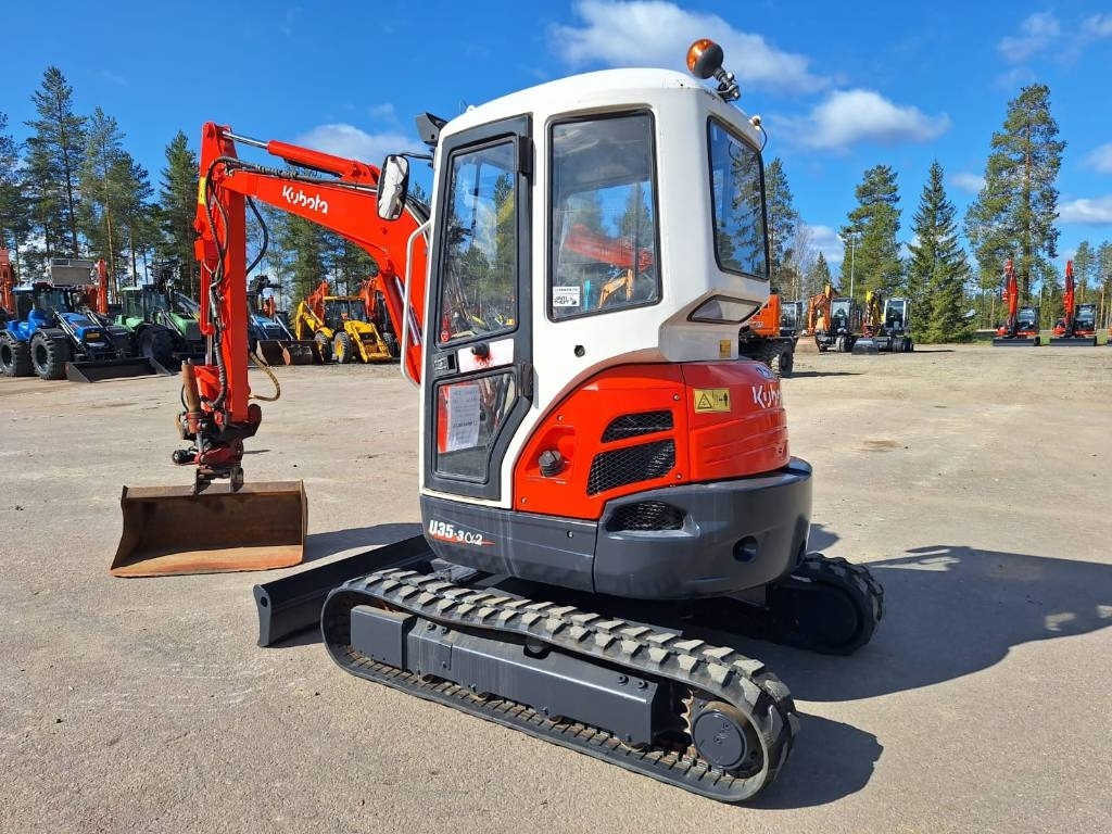 Kubota MYYTY! SOLD! U35-3A PYÖRITTÄJÄLLÄ - Mini excavator: picture 2 Kubota MYYTY! SOLD! U35-3A PYÖRITTÄJÄLLÄ - Mini excavator: picture 2