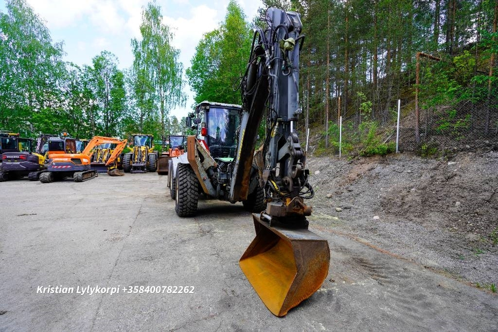 Lännen 8600E ENGCONILLA - Backhoe loader: picture 4 Lännen 8600E ENGCONILLA - Backhoe loader: picture 4