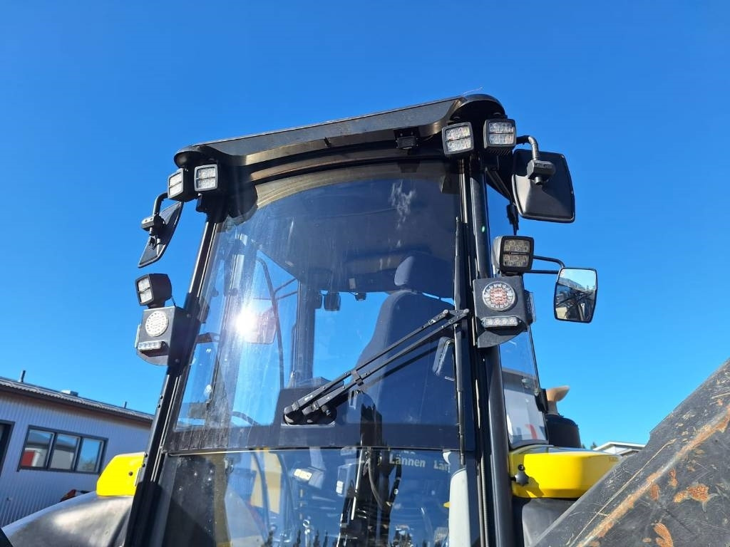 Lännen 8800M HIENO PAKETTI  - Backhoe loader: picture 4 Lännen 8800M HIENO PAKETTI  - Backhoe loader: picture 4