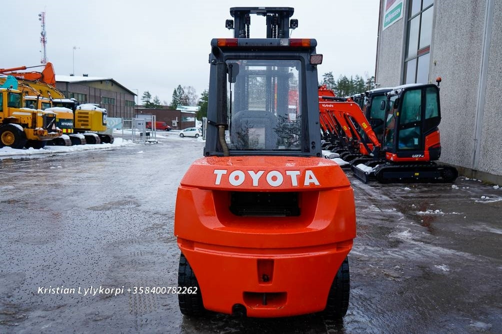 Toyota 42-7DA50 - Diesel forklift: picture 4 Toyota 42-7DA50 - Diesel forklift: picture 4