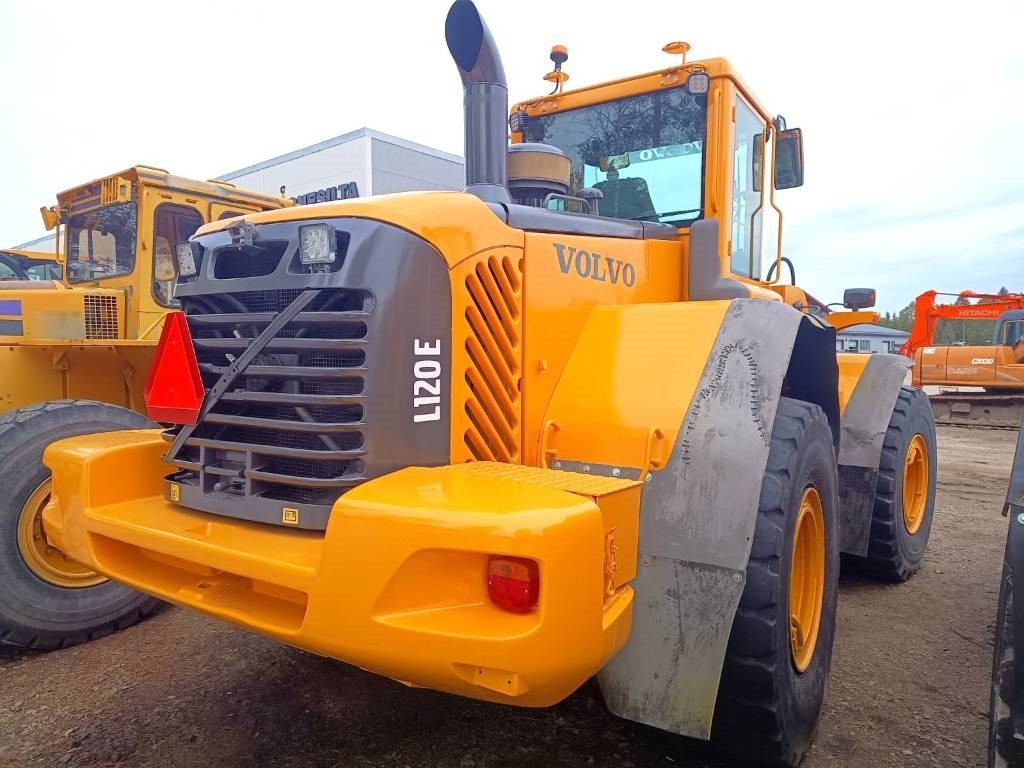Volvo L120E RASVARILLA - Wheel loader: picture 3 Volvo L120E RASVARILLA - Wheel loader: picture 3