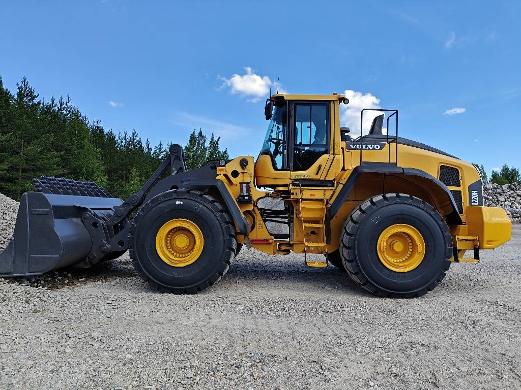 Volvo L220H - Wheel loader: picture 1 Volvo L220H - Wheel loader: picture 1