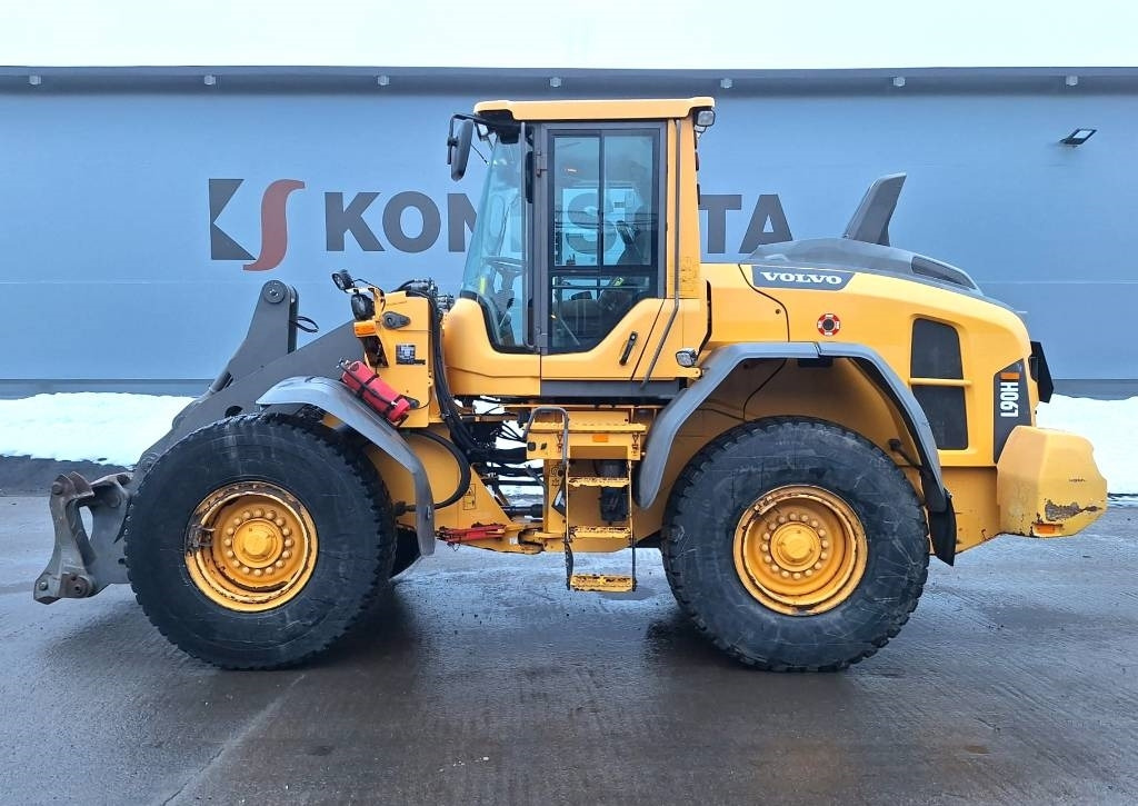 Wheel loader Volvo L90H VIPUOHJAUS YM.: picture 1