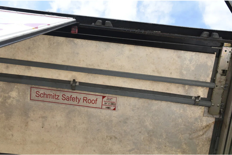 Schmitz Cargobull SCB*S3T - SLIDING CURTAINS/ROOF - DISC BRAKES - SAFETY ROOF - GOOD CONDITION - - Curtainsider semi-trailer: picture 4 Schmitz Cargobull SCB*S3T - SLIDING CURTAINS/ROOF - DISC BRAKES - SAFETY ROOF - GOOD CONDITION - - Curtainsider semi-trailer: picture 4