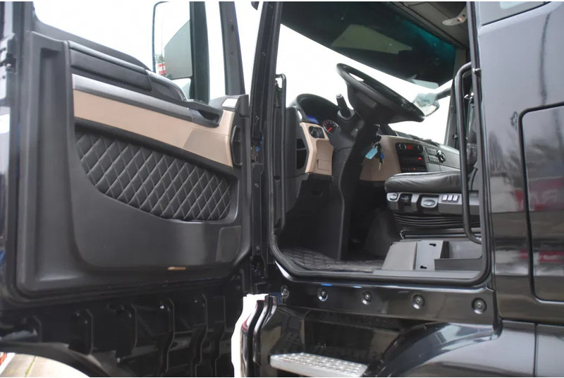 MAN TGX 26.500 6x2/4 - EURO 6 - AIRCO - CAB HEATER - NAVI - 2 BEDS - DIFF. LOCK - GOOD CONDITION - - Tractor unit: picture 4 MAN TGX 26.500 6x2/4 - EURO 6 - AIRCO - CAB HEATER - NAVI - 2 BEDS - DIFF. LOCK - GOOD CONDITION - - Tractor unit: picture 4