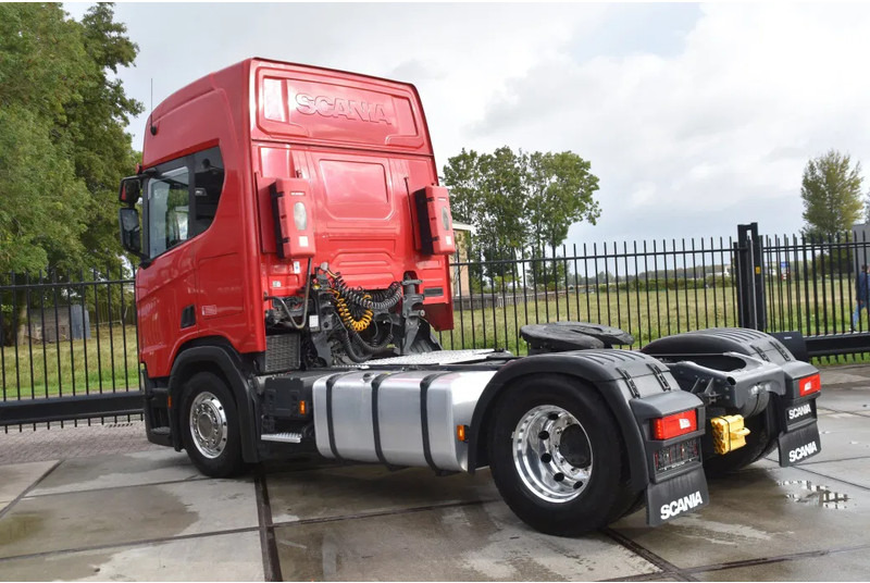 Scania R450 NGS 4x2 - ADR FL - RETARDER - 767 TKM - PTO - PARK. AIRCO - 4 POINT AIR SUSPENSION - ALCOA'S - LED LIGHTS - - Tractor unit: picture 3 Scania R450 NGS 4x2 - ADR FL - RETARDER - 767 TKM - PTO - PARK. AIRCO - 4 POINT AIR SUSPENSION - ALCOA'S - LED LIGHTS - - Tractor unit: picture 3