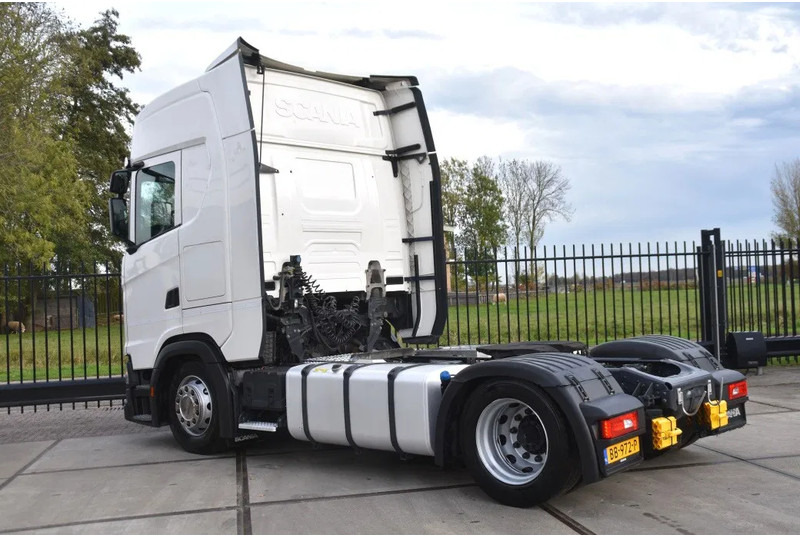 Scania S410 NGS 4x2EB MEGA 95 cm or 103 cm driving height - RETARDER - 817 TKM - FULL AIR - PARK. AIRCO - LEATHER SEATS - 2 x FUEL TANK - Tractor unit: picture 3 Scania S410 NGS 4x2EB MEGA 95 cm or 103 cm driving height - RETARDER - 817 TKM - FULL AIR - PARK. AIRCO - LEATHER SEATS - 2 x FUEL TANK - Tractor unit: picture 3
