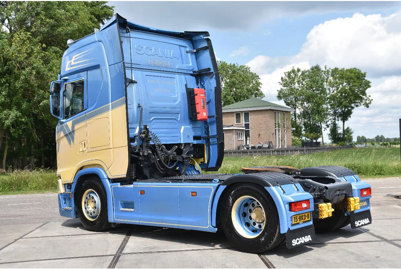Scania S500 NGS 4x2NB - RETARDER - FULL AIR - PARK. AIRCO - FULL OPTIONS - 4 POINT AIR SUSPENSION - EXCELLENT CONDITION - - Tractor unit: picture 3 Scania S500 NGS 4x2NB - RETARDER - FULL AIR - PARK. AIRCO - FULL OPTIONS - 4 POINT AIR SUSPENSION - EXCELLENT CONDITION - - Tractor unit: picture 3