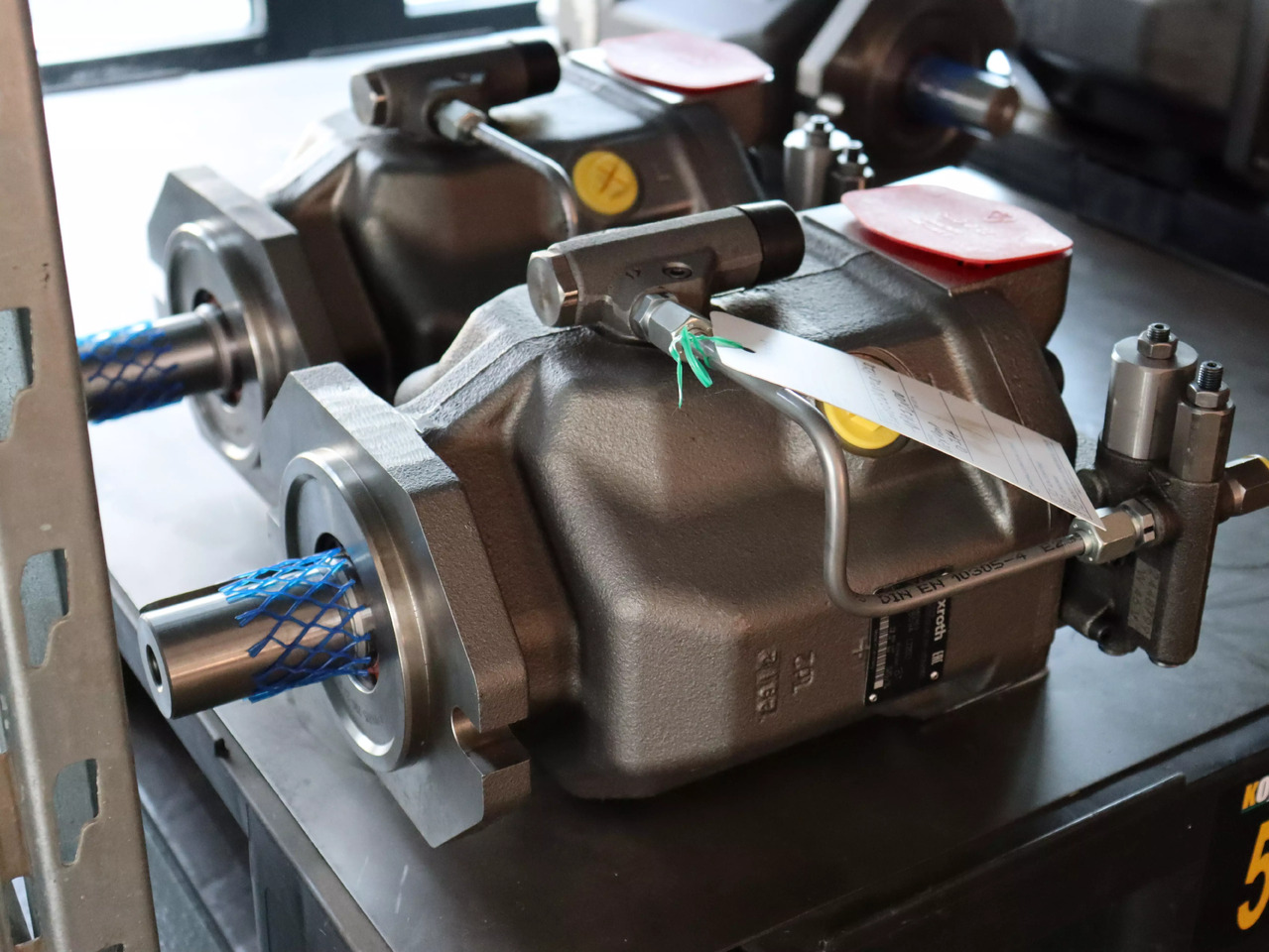 REXROTH A10VSO100DFLR/31R-VPA12N00 - Hydraulic pump for Construction machinery: picture 1 REXROTH A10VSO100DFLR/31R-VPA12N00 - Hydraulic pump for Construction machinery: picture 1