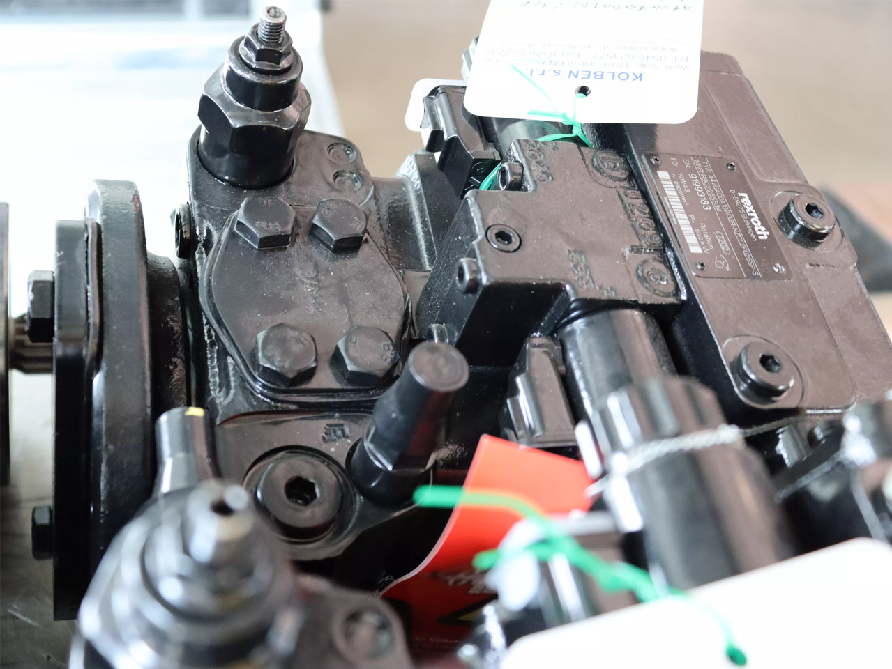 REXROTH A4VG40DA1D2/32R-NZC02F025SP-S - Hydraulic pump for Construction machinery: picture 3 REXROTH A4VG40DA1D2/32R-NZC02F025SP-S - Hydraulic pump for Construction machinery: picture 3