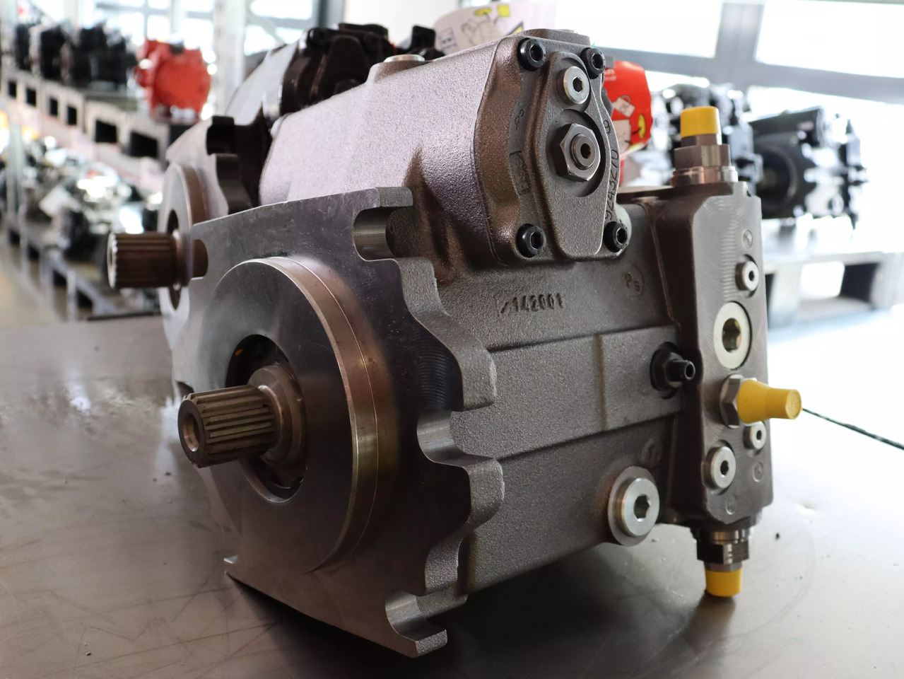 REXROTH A4VG90HWDT1/32R-NZF02F001S - Hydraulic pump for Construction machinery: picture 1 REXROTH A4VG90HWDT1/32R-NZF02F001S - Hydraulic pump for Construction machinery: picture 1