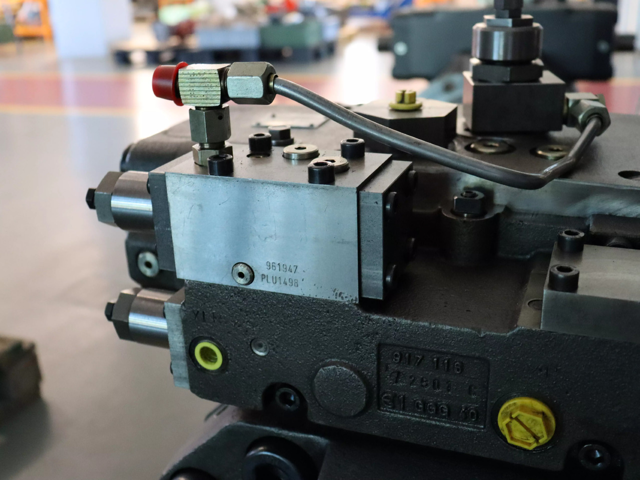 REXROTH A4VSO1000LR3N/30R-PZH25N00 - Hydraulic pump for Construction machinery: picture 3 REXROTH A4VSO1000LR3N/30R-PZH25N00 - Hydraulic pump for Construction machinery: picture 3