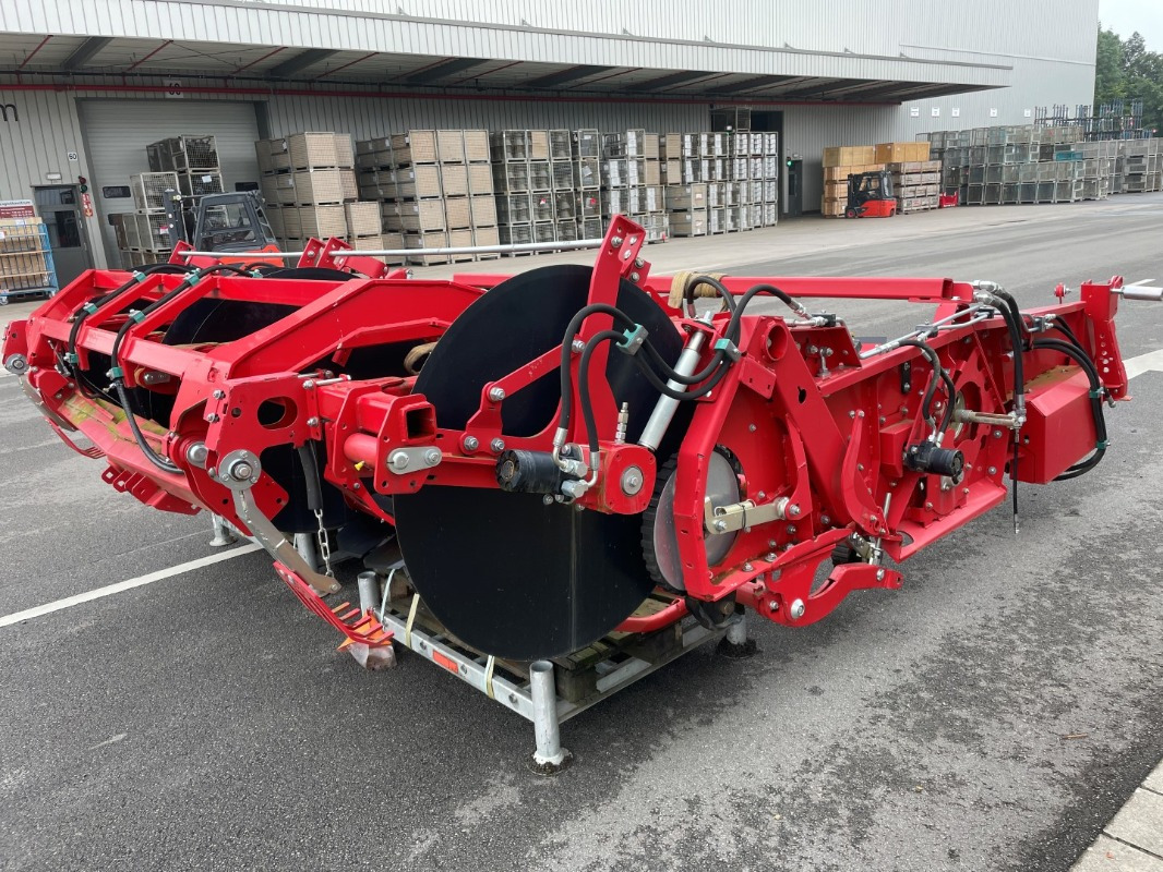 Grimme Intake for VARITRON 470 - row width 90 cm - Tool/ Equipment: picture 4 Grimme Intake for VARITRON 470 - row width 90 cm - Tool/ Equipment: picture 4