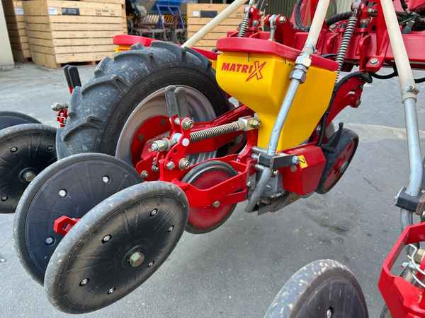 Seed drill Grimme MATRIX 1200: picture 8
