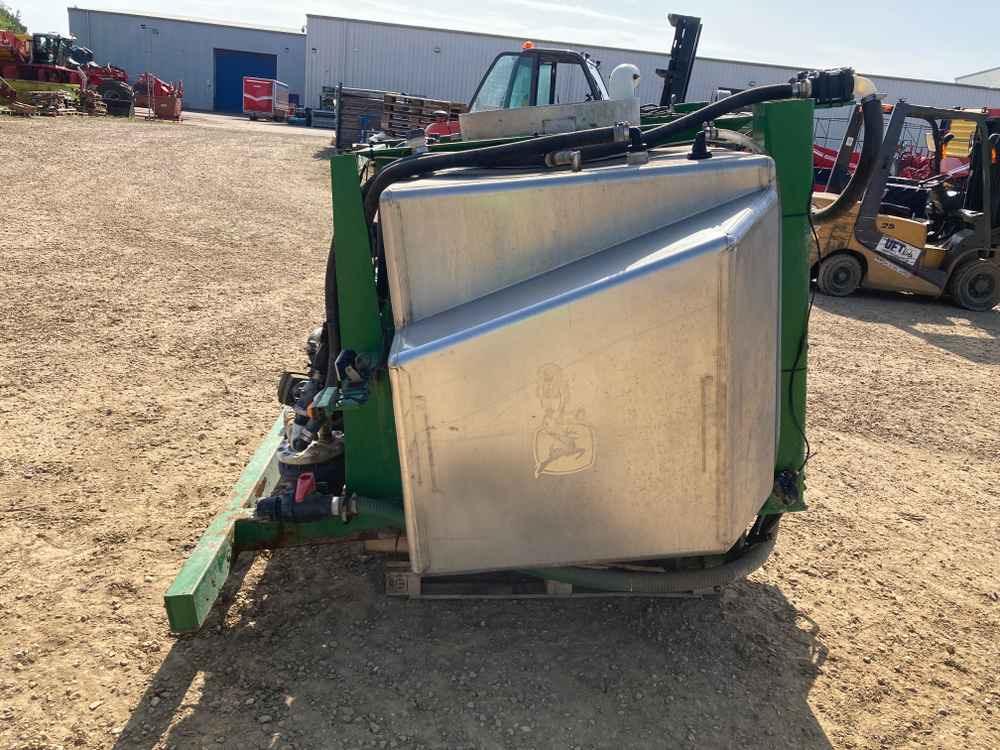 2000L Liquid Fertiliser Tank - Harvester: picture 4 2000L Liquid Fertiliser Tank - Harvester: picture 4