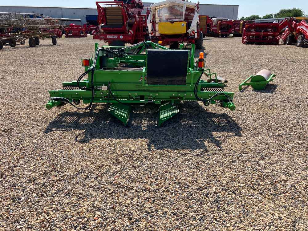 Grape harvesting machine Jones Onion Windrower: picture 18