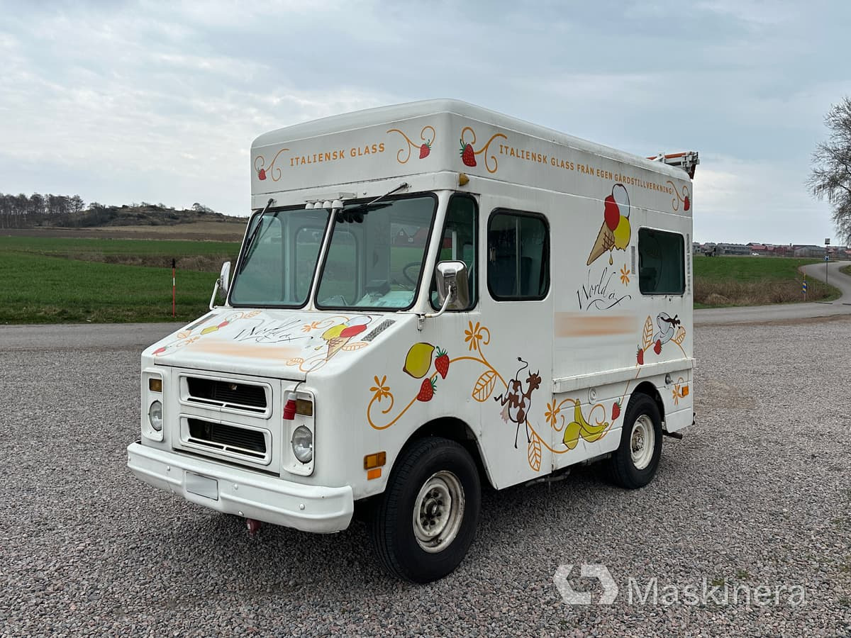 Foodtruck Chevrolet 1973 - Small van: picture 1 Foodtruck Chevrolet 1973 - Small van: picture 1