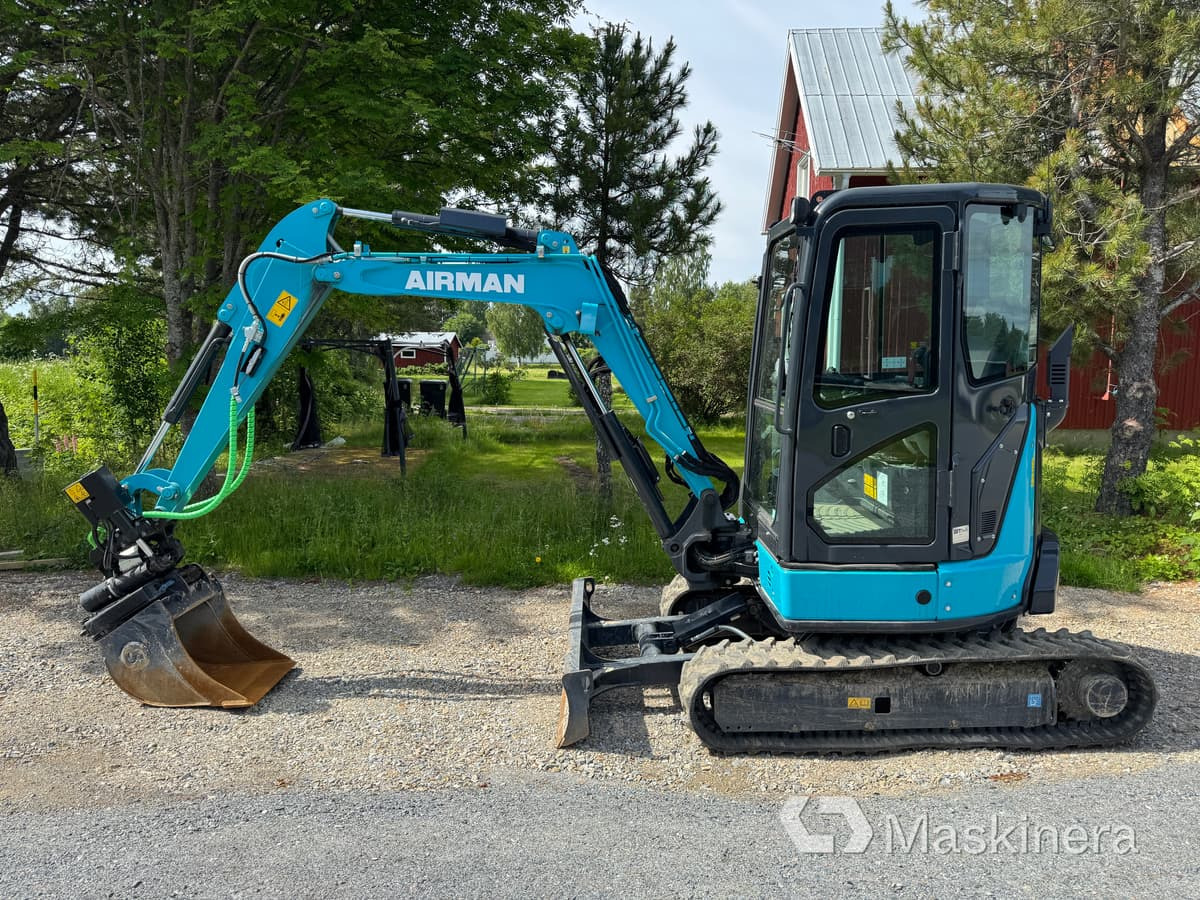 Grävmaskin Airman AX33u-7 med tillbehör - Crawler excavator: picture 2 Grävmaskin Airman AX33u-7 med tillbehör - Crawler excavator: picture 2