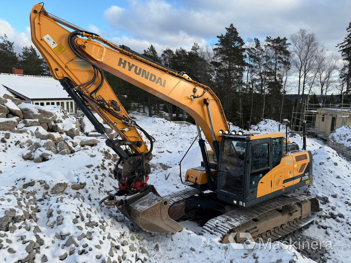 Grävmaskin Hyundai HX220L - Crawler excavator: picture 1 Grävmaskin Hyundai HX220L - Crawler excavator: picture 1