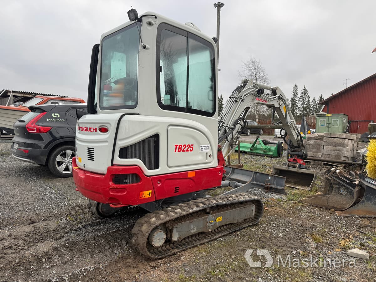 Grävmaskin Takeuchi TB225 - Crawler excavator: picture 4 Grävmaskin Takeuchi TB225 - Crawler excavator: picture 4