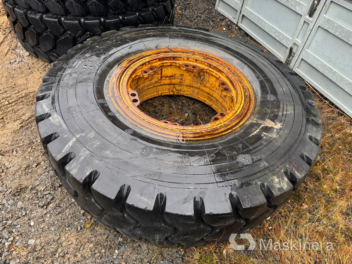 Hjul Marangoni 18.00-33 MDT - Wheel and tire package for Construction machinery: picture 2 Hjul Marangoni 18.00-33 MDT - Wheel and tire package for Construction machinery: picture 2