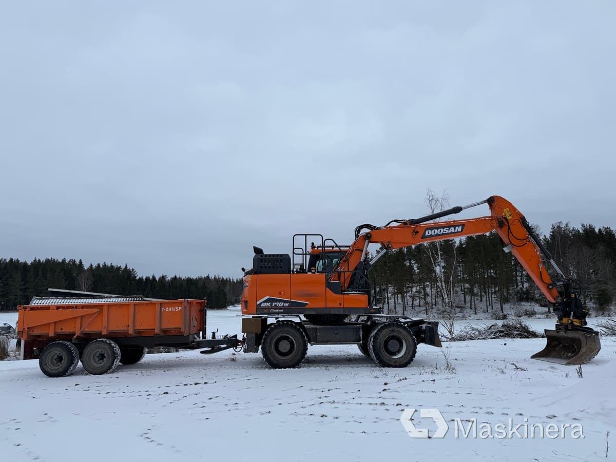 Hjulgrävare Doosan DX170W-7 med vagn & redskap - Crawler excavator: picture 4 Hjulgrävare Doosan DX170W-7 med vagn & redskap - Crawler excavator: picture 4