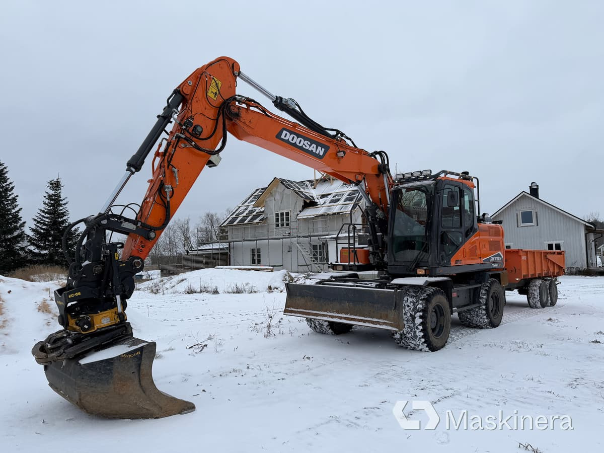 Hjulgrävare Doosan DX170W-7 med vagn & redskap - Crawler excavator: picture 1 Hjulgrävare Doosan DX170W-7 med vagn & redskap - Crawler excavator: picture 1