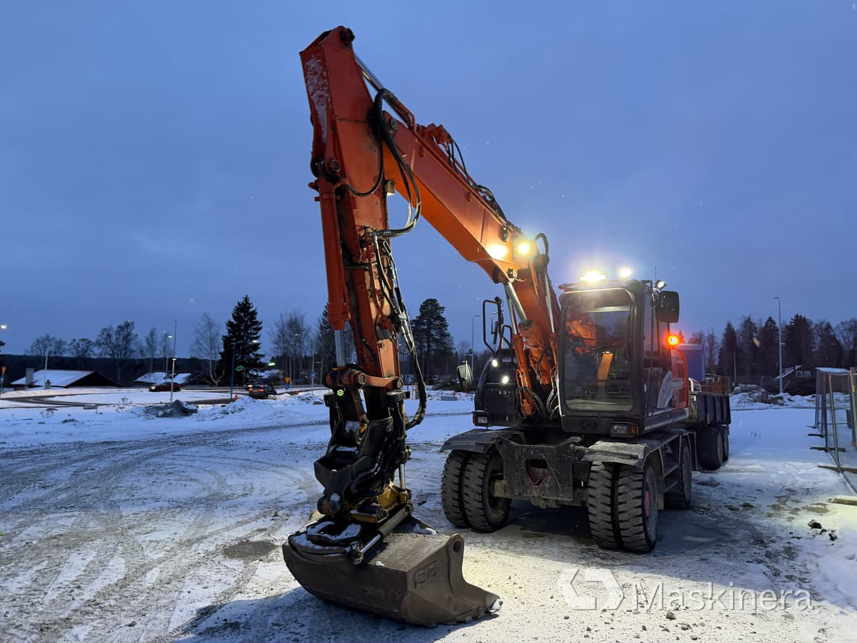 Hjulgrävare Hitachi ZX140W-5B med tillbehör - Crawler excavator: picture 2 Hjulgrävare Hitachi ZX140W-5B med tillbehör - Crawler excavator: picture 2
