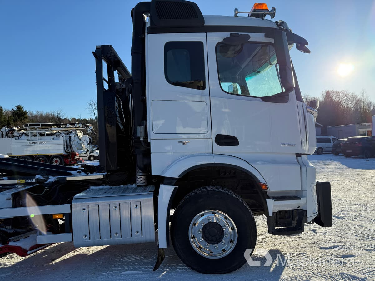 Lastväxlare Mercedes-Benz Arocs 3251 8x4 Plogutrustad - Hook lift truck: picture 5 Lastväxlare Mercedes-Benz Arocs 3251 8x4 Plogutrustad - Hook lift truck: picture 5