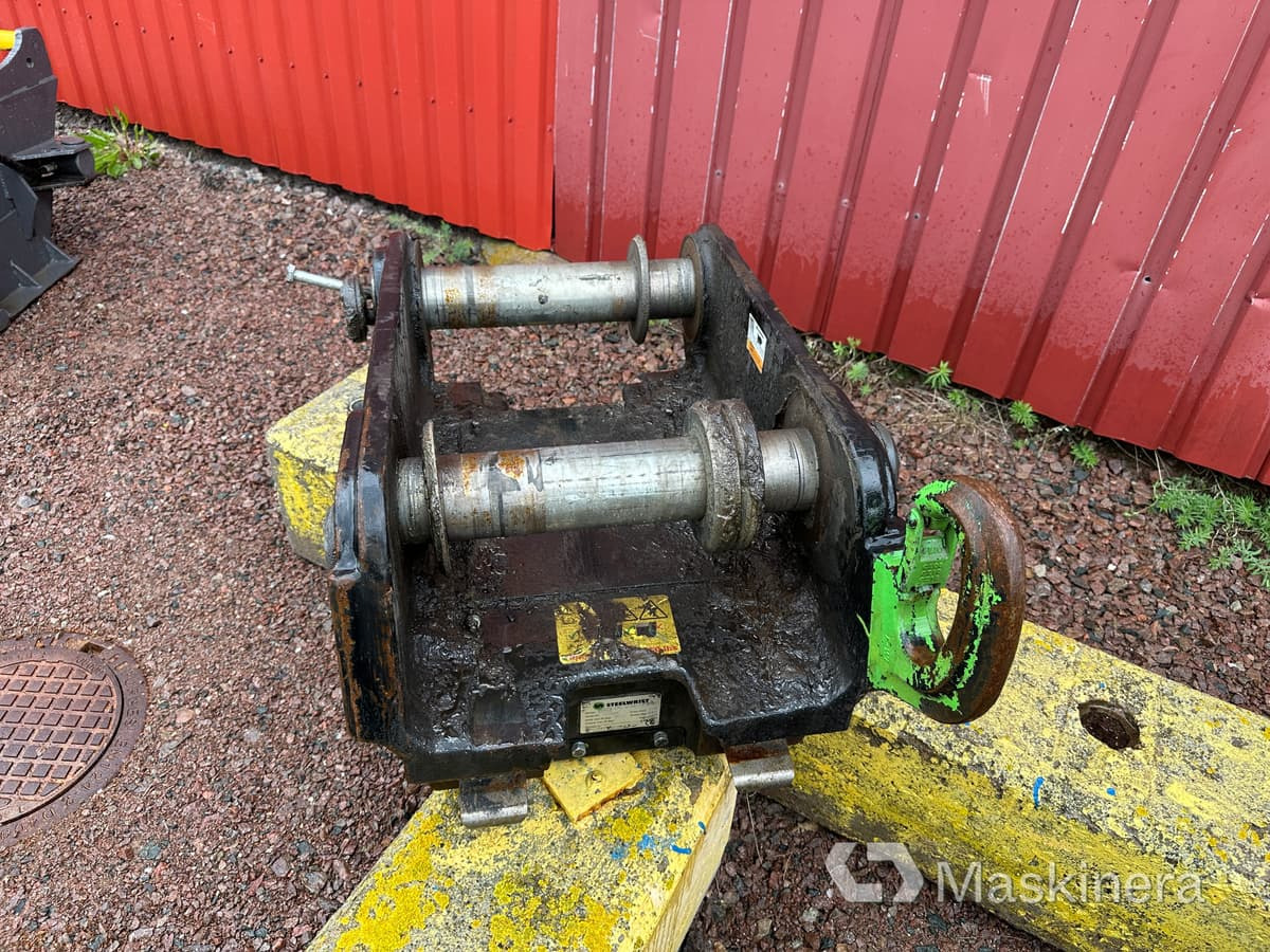 Steelwrist QCS70 FPL Steelwrist Snabbfäste S70 FPL - Quick coupler for Construction machinery: picture 5 Steelwrist QCS70 FPL Steelwrist Snabbfäste S70 FPL - Quick coupler for Construction machinery: picture 5