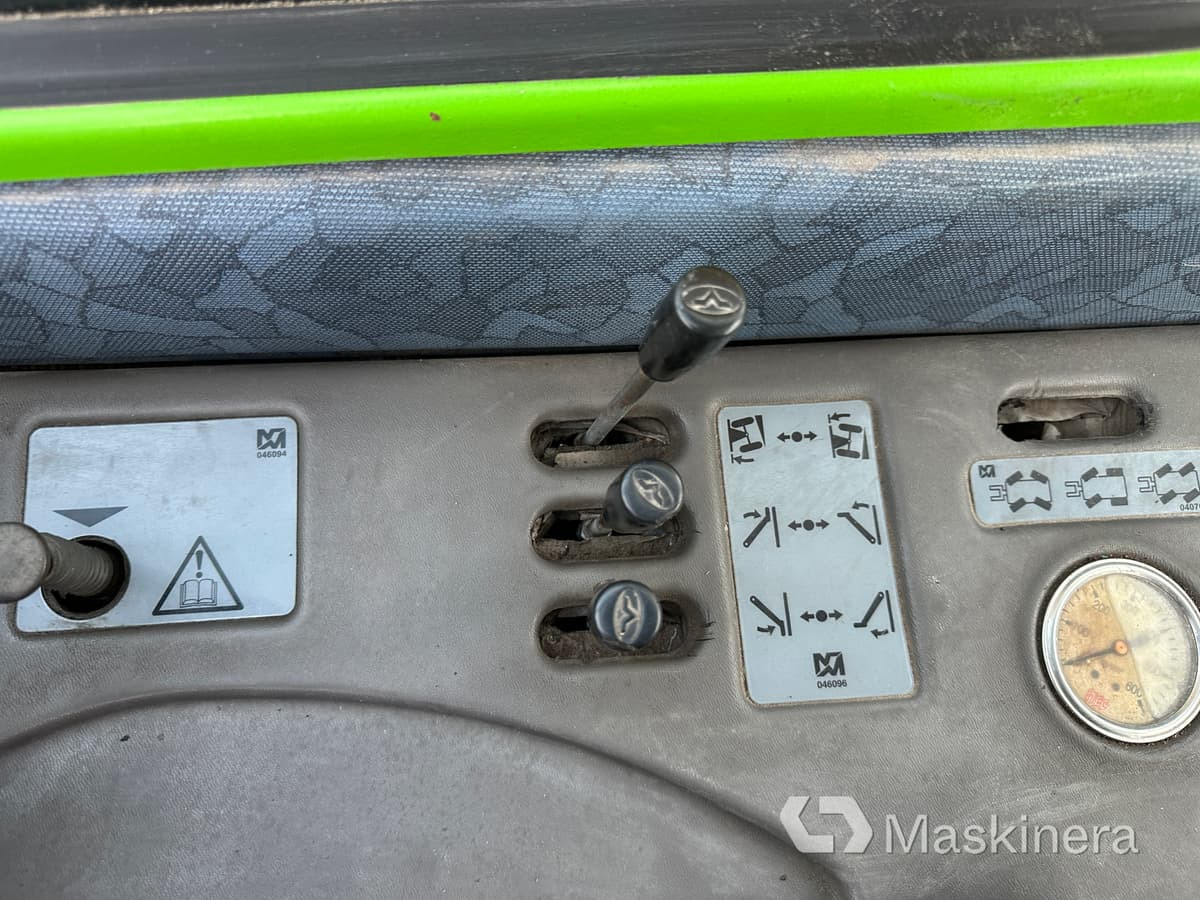 Telescopic handler Teleskoplastare Merlo P40.17K: picture 47