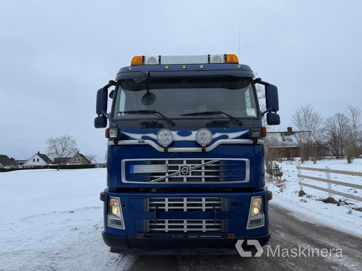 Volvo FH 13-37 8X4 Lastväxlare Volvo FH 12-37 8X4 Tridem - Hook lift truck: picture 2 Volvo FH 13-37 8X4 Lastväxlare Volvo FH 12-37 8X4 Tridem - Hook lift truck: picture 2