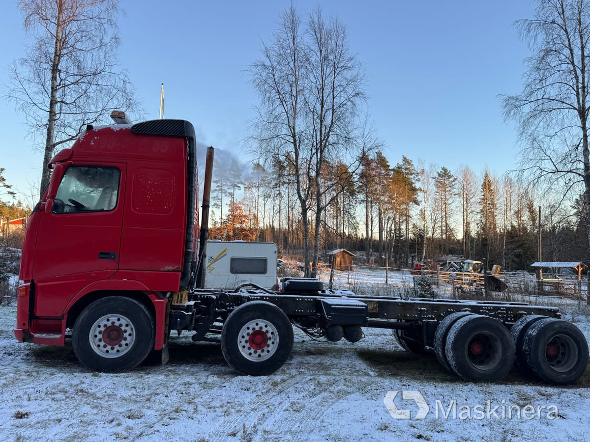 Volvo FH-520 6*4 Lastbil Volvo FH 520 6*4 chassi - Cab chassis truck: picture 2 Volvo FH-520 6*4 Lastbil Volvo FH 520 6*4 chassi - Cab chassis truck: picture 2