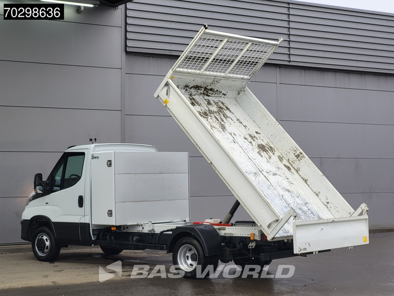 Iveco Daily 35C16 3.0L Kipper met Kist 3.5t trekhaak Tipper Benne Airco Cruise Euro6 Airco Trekhaak Cruise control - Tipper van: picture 2 Iveco Daily 35C16 3.0L Kipper met Kist 3.5t trekhaak Tipper Benne Airco Cruise Euro6 Airco Trekhaak Cruise control - Tipper van: picture 2