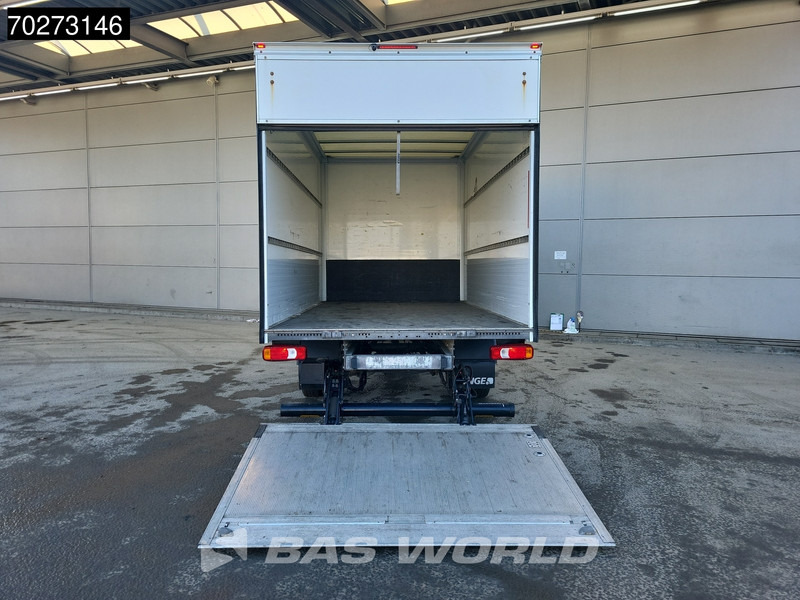 Iveco Daily 35C16 Automaat Laadklep Bakwagen Airco Camera Dubbellucht Meubelbak Koffer 19m3 Airco - Box van: picture 3 Iveco Daily 35C16 Automaat Laadklep Bakwagen Airco Camera Dubbellucht Meubelbak Koffer 19m3 Airco - Box van: picture 3