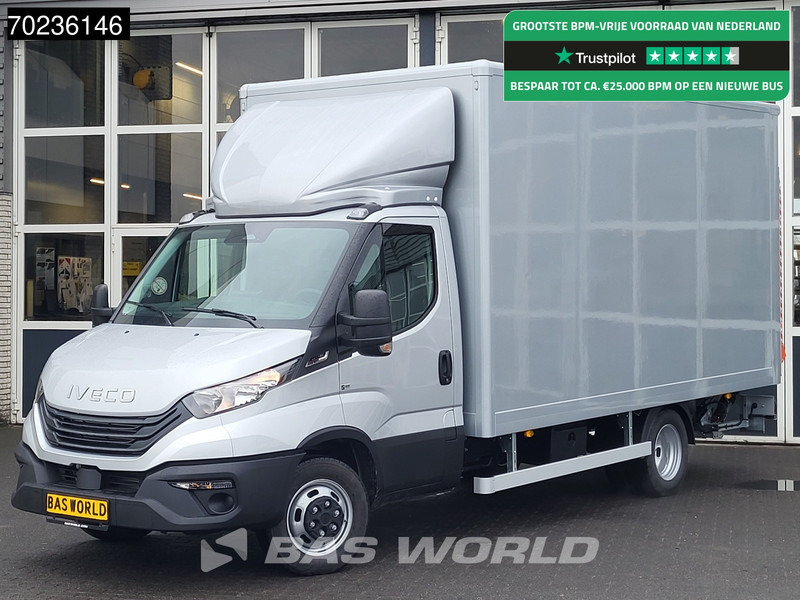 Iveco Daily 35C18 2025 MODEL Automaat 1000kg Laadklep ACC Navi Airco Zijdeur Bakwagen Meubelbak Koffer 22m3 Airco - Box van: picture 1 Iveco Daily 35C18 2025 MODEL Automaat 1000kg Laadklep ACC Navi Airco Zijdeur Bakwagen Meubelbak Koffer 22m3 Airco - Box van: picture 1