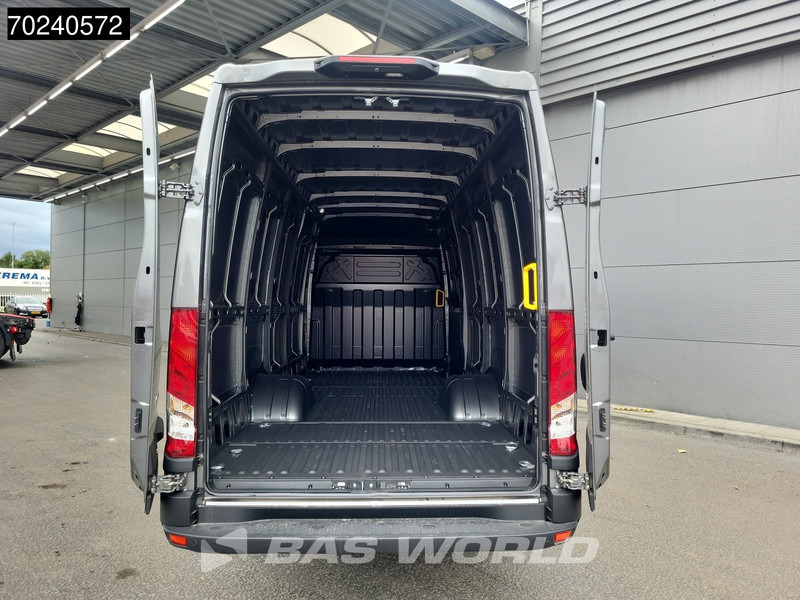 Iveco Daily 35C18 3.0L Automaat L3H2 180PK Dubbellucht 3,5t Trekgewicht ACC Navi Camera Parkeersensoren 16m3 Euro6 L4H2 16m3 Airco - Panel van: picture 3 Iveco Daily 35C18 3.0L Automaat L3H2 180PK Dubbellucht 3,5t Trekgewicht ACC Navi Camera Parkeersensoren 16m3 Euro6 L4H2 16m3 Airco - Panel van: picture 3