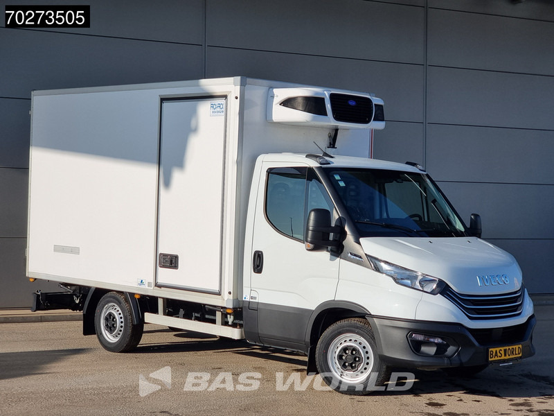 Iveco Daily 35S14 Automaat Bi-Temp Carrier Xarios 600MT Vriezer Koel 380V Zijdeur Airco Cruise Camera Parkeersensoren Koel Kühlwagen Kühlkof - Refrigerated van: picture 3 Iveco Daily 35S14 Automaat Bi-Temp Carrier Xarios 600MT Vriezer Koel 380V Zijdeur Airco Cruise Camera Parkeersensoren Koel Kühlwagen Kühlkof - Refrigerated van: picture 3