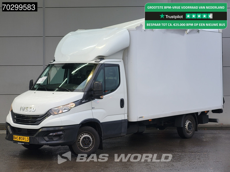 Iveco Daily 35S16 Laadklep Automaat SCHADE Bakwagen 160PK Airco Camera Euro6 Meubelbak Koffer Airco - Box van: picture 1 Iveco Daily 35S16 Laadklep Automaat SCHADE Bakwagen 160PK Airco Camera Euro6 Meubelbak Koffer Airco - Box van: picture 1