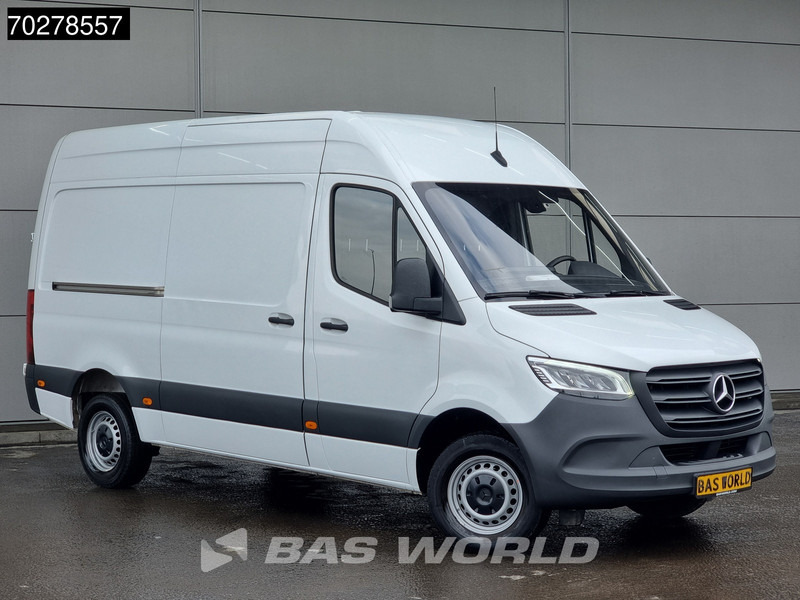 Mercedes-Benz Sprinter 319 CDI 3.0L Automaat V6 L2H2 3,5t Trekhaak Navi LED Airco Cruise Camera MBUX L2 10m3 Airco Trekhaak Cruise control - Panel van: picture 3 Mercedes-Benz Sprinter 319 CDI 3.0L Automaat V6 L2H2 3,5t Trekhaak Navi LED Airco Cruise Camera MBUX L2 10m3 Airco Trekhaak Cruise control - Panel van: picture 3