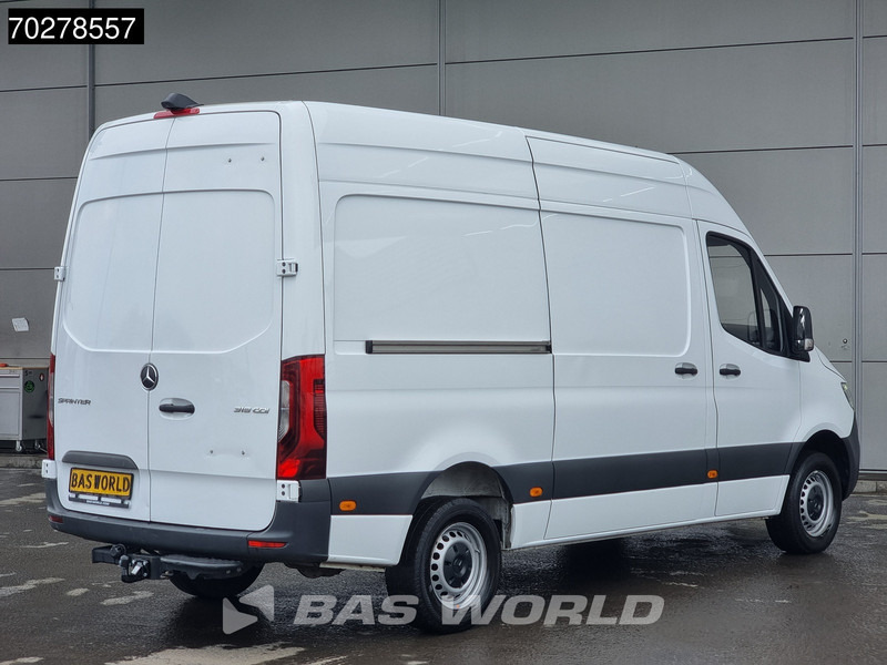 Mercedes-Benz Sprinter 319 CDI 3.0L Automaat V6 L2H2 3,5t Trekhaak Navi LED Airco Cruise Camera MBUX L2 10m3 Airco Trekhaak Cruise control - Panel van: picture 5 Mercedes-Benz Sprinter 319 CDI 3.0L Automaat V6 L2H2 3,5t Trekhaak Navi LED Airco Cruise Camera MBUX L2 10m3 Airco Trekhaak Cruise control - Panel van: picture 5
