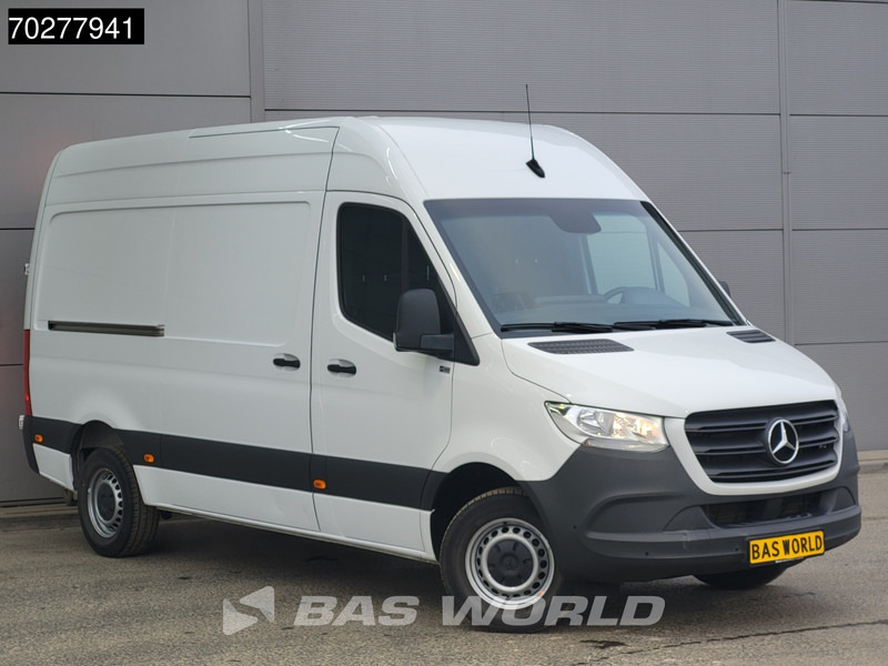 Mercedes-Benz Sprinter 319 CDI Automaat 190PK L2H2 Trekhaak Airco Camera Parkeersensoren MBUX L2 10m3 Airco Trekhaak - Panel van: picture 3 Mercedes-Benz Sprinter 319 CDI Automaat 190PK L2H2 Trekhaak Airco Camera Parkeersensoren MBUX L2 10m3 Airco Trekhaak - Panel van: picture 3