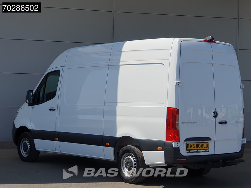 Mercedes-Benz Sprinter 319 CDI Automaat L2H2 190PK Trekhaak Airco Camera Parkeersensoren MBUX CarPlay Euro6 L2 12m3 Airco Trekhaak - Panel van: picture 2 Mercedes-Benz Sprinter 319 CDI Automaat L2H2 190PK Trekhaak Airco Camera Parkeersensoren MBUX CarPlay Euro6 L2 12m3 Airco Trekhaak - Panel van: picture 2