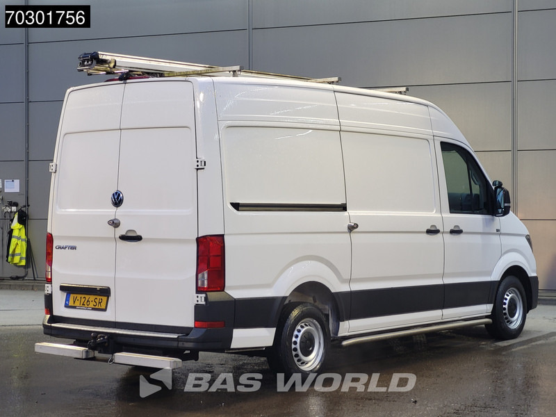Volkswagen Crafter 140pk L3H3 Inrichting Trekhaak Navi Airco Cruise Camera Parkeersensoren Werkplaatsinrichting Imperiaal Euro6 L2H2 Airco Trekhaak - Panel van: picture 5 Volkswagen Crafter 140pk L3H3 Inrichting Trekhaak Navi Airco Cruise Camera Parkeersensoren Werkplaatsinrichting Imperiaal Euro6 L2H2 Airco Trekhaak - Panel van: picture 5