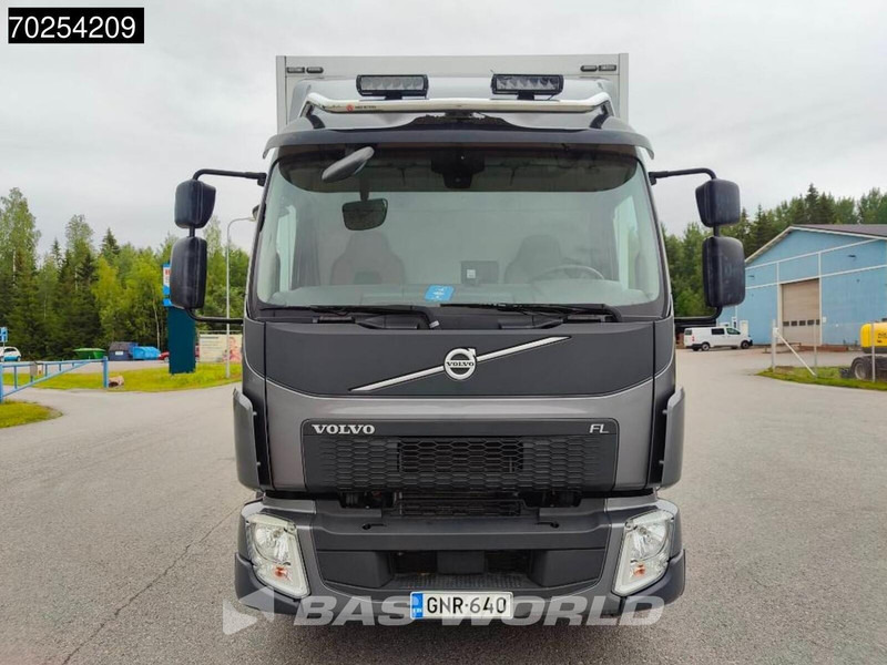 Volvo FL 250 4X2 Like NEW! Exhibition truck EURO 6 - Box truck: picture 2 Volvo FL 250 4X2 Like NEW! Exhibition truck EURO 6 - Box truck: picture 2