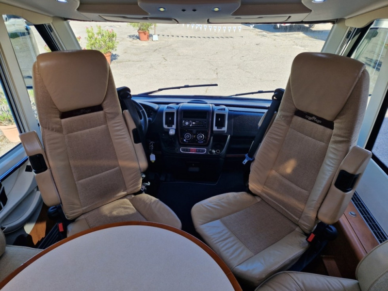 Carthago Chic E-Line 44 - Integrated motorhome: picture 5 Carthago Chic E-Line 44 - Integrated motorhome: picture 5