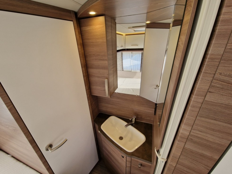 Caravan Knaus Sport 550 FSK: picture 11 Caravan Knaus Sport 550 FSK: picture 11