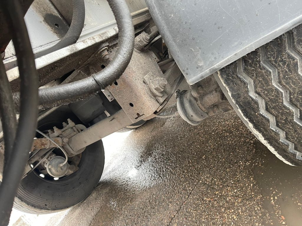 Benalu SILO 60 - Silo semi-trailer: picture 5 Benalu SILO 60 - Silo semi-trailer: picture 5