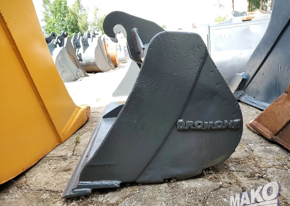 Łyżka skarpowa Dromone 180cm Verachtert CW30S CW40S CW20S - Attachment for Construction machinery: picture 5 Łyżka skarpowa Dromone 180cm Verachtert CW30S CW40S CW20S - Attachment for Construction machinery: picture 5