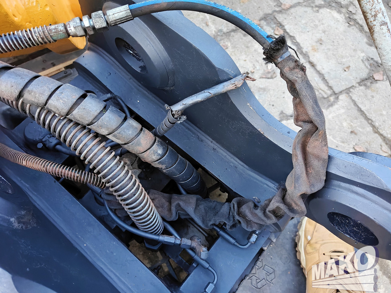 Szybkozłącze hydrauliczne OQ60 S60 OilQuick 60 - Attachment for Construction machinery: picture 4 Szybkozłącze hydrauliczne OQ60 S60 OilQuick 60 - Attachment for Construction machinery: picture 4